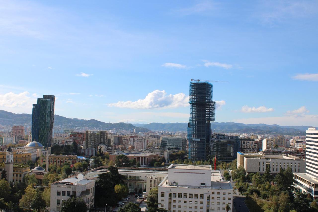Heart Of Tirana Hotel Екстериор снимка