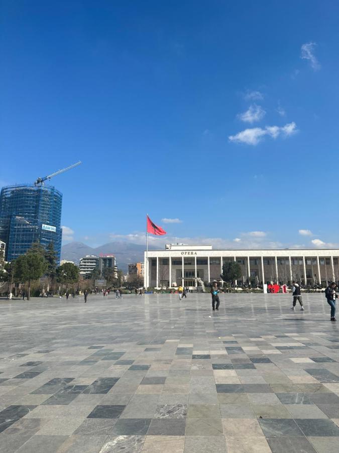 Heart Of Tirana Hotel Екстериор снимка